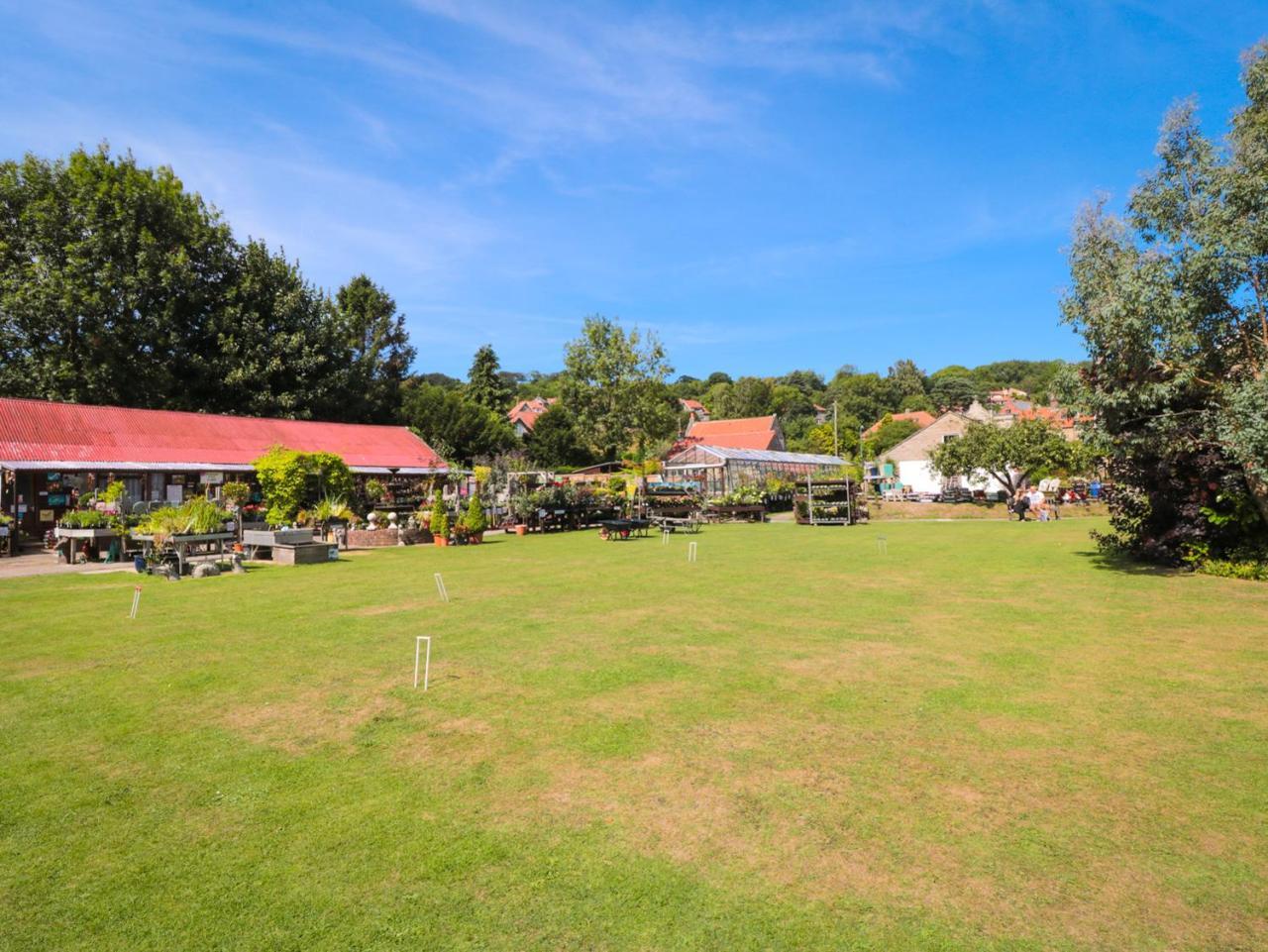 River Gardens Cottage Whitby Exteriér fotografie